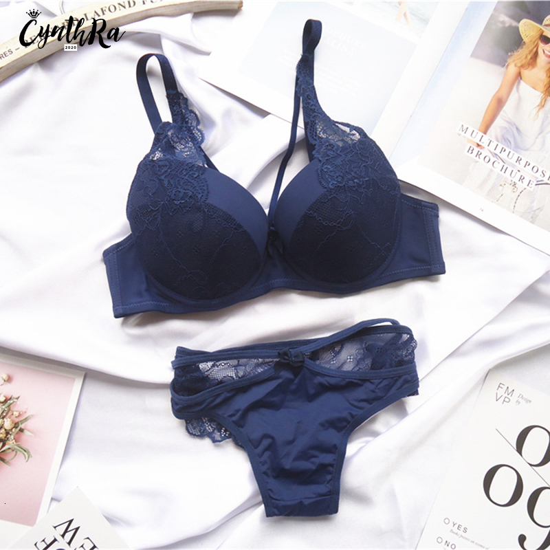 Bras Sets Lingerie Bra Underwear for Women Sexy Section Breathable Female Large Plus Size Lace Push Up Bralette Bra and Panty Set 230505