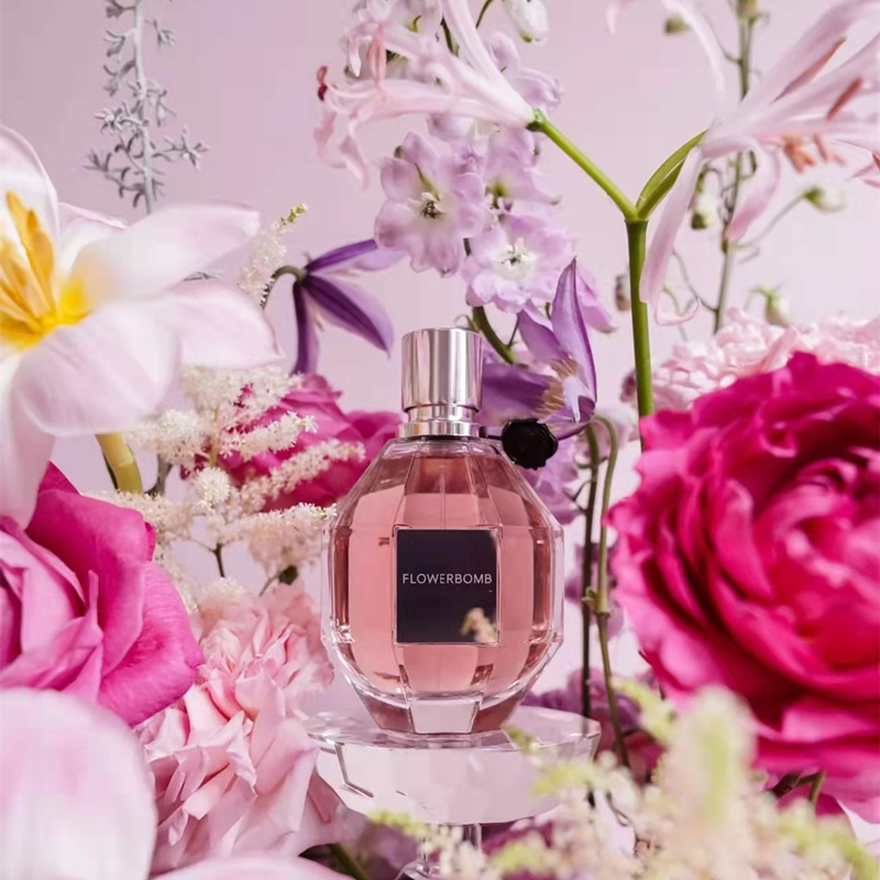 Flower Bomb Perfume 100ml Women Fragrance Eau De Parfum 3.4fl.oz Long Lasting Smell VR Brand EDP Lady Girl Cologne Spray
Flower Bomb Perfume 100ml Women Fragrance Eau De Parfum 3.4fl.oz Long Lasting Smell VR Brand EDP Lady Girl Cologne Spray