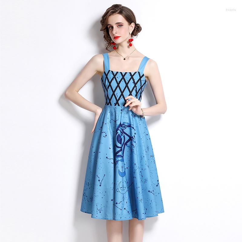 Casual Dresses Runway Midi Dress Summer Cute Women Vintage Print Spaghetti Strap Blue Party Pleated Vestidos Robe Femme N6539