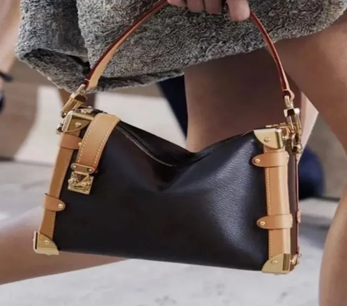 Cruise Spring SS Side Trunk PM bags Nicolas Ghesquiere Petite Malle box handbag Monograms S-lock square Tote Women shoulder Cross body Purse M46358, Sa pic
Cruise Spring SS Side Trunk PM bags Nicolas Ghesquiere Petite Malle box handbag Monograms S-lock square Tote Women shoulder Cross body Purse M46358, Sa pic