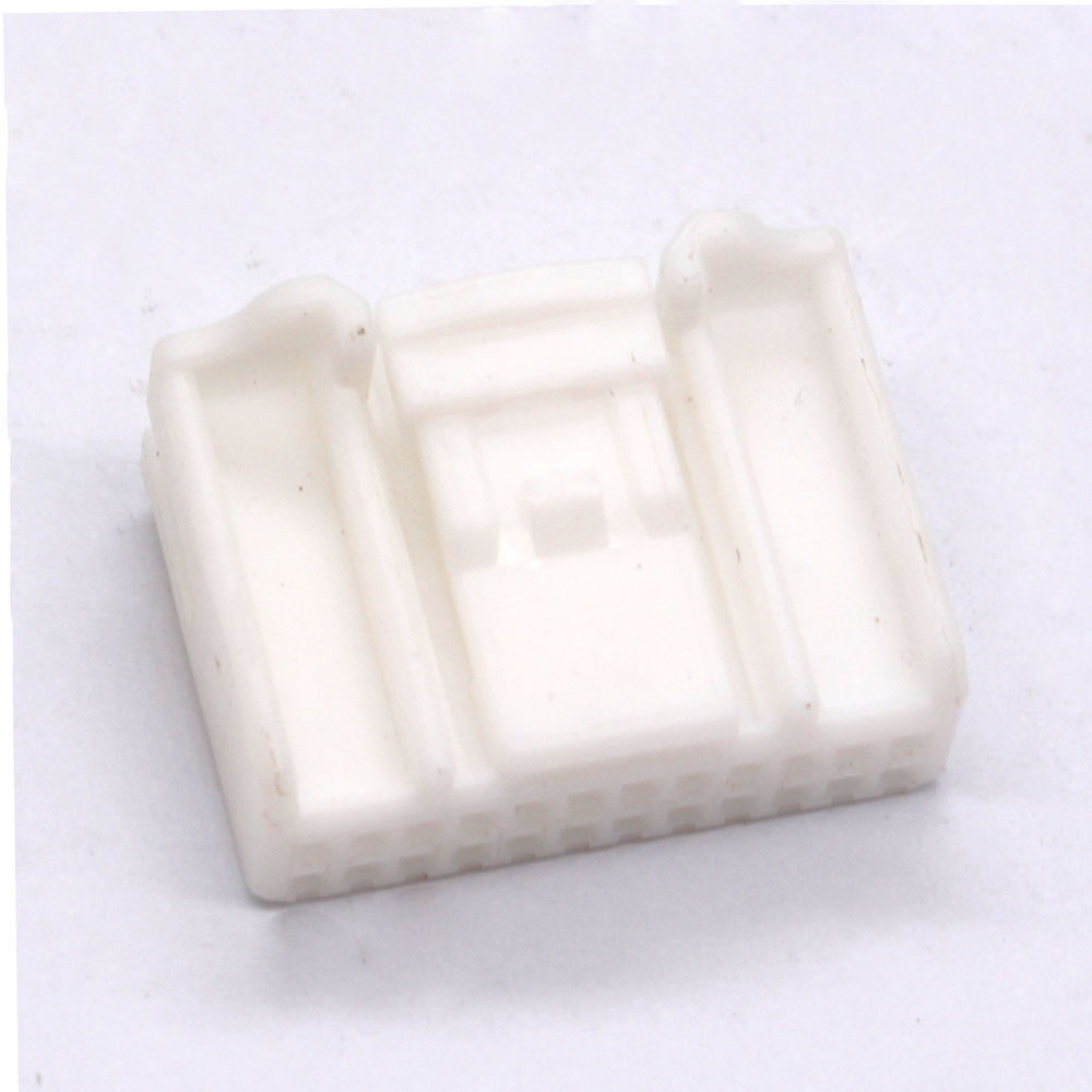 1318917-1 ECU PLUG Automotive Female Sealed Wire-to-Wire 24 Position Connector