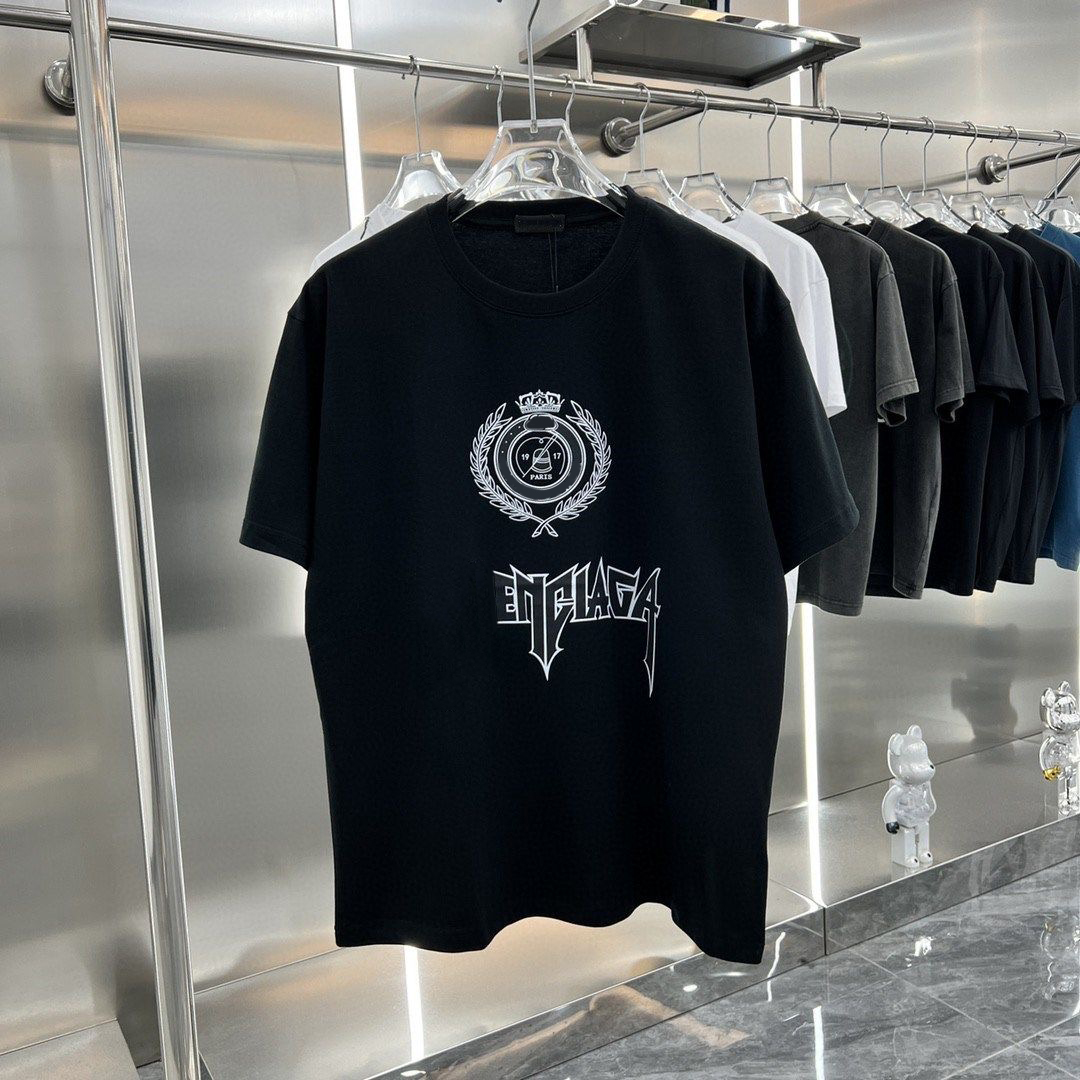 summer Designer T-shirt Casual T shirt embroidery print short sleeve top for sale luxury Mens hip hop clothing
summer Designer T-shirt Casual T shirt embroidery print short sleeve top for sale luxury Mens hip hop clothing