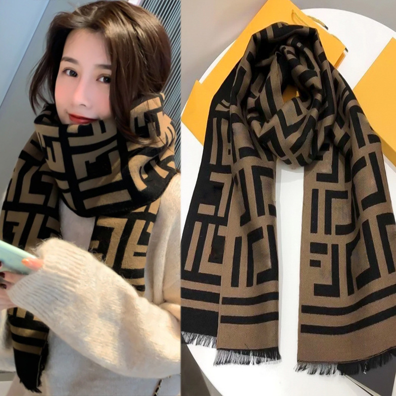 Scarves designer Thickened Wool Scarf Women's Winter Long Tassel Shawl Korean Autumn and Neckwear New Cashmere 5WZY
Scarves designer Thickened Wool Scarf Women's Winter Long Tassel Shawl Korean Autumn and Neckwear New Cashmere 5WZY