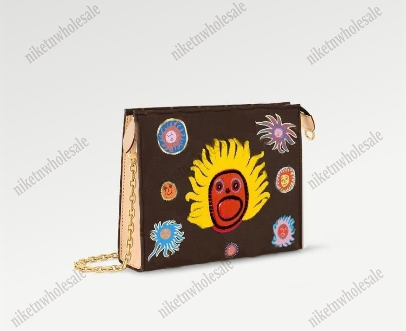 Cute Graffiti Envelope Cross Body Bags Zipper Letter Shoulder Bag Designer Monograms Leather Women Chain Handle Bag, Color#01
Cute Graffiti Envelope Cross Body Bags Zipper Letter Shoulder Bag Designer Monograms Leather Women Chain Handle Bag, Color#01