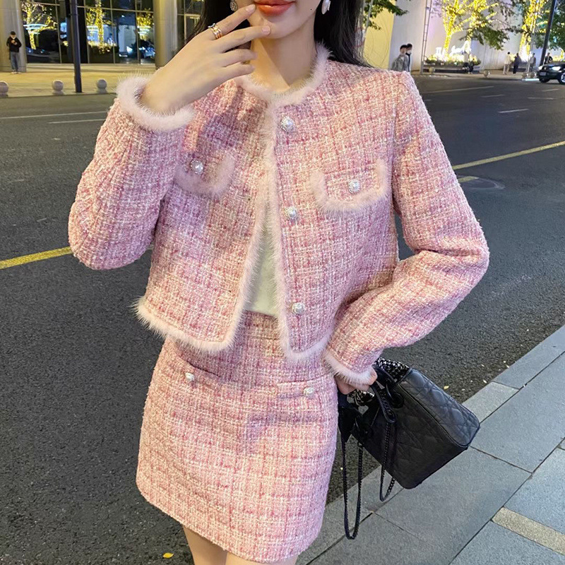 Winter Runway White Wool 2 Piece Set Women Single Breasted Pearls Beading Jacket Coat+Tassel Short Skirt Winter Tweed Suit 201027