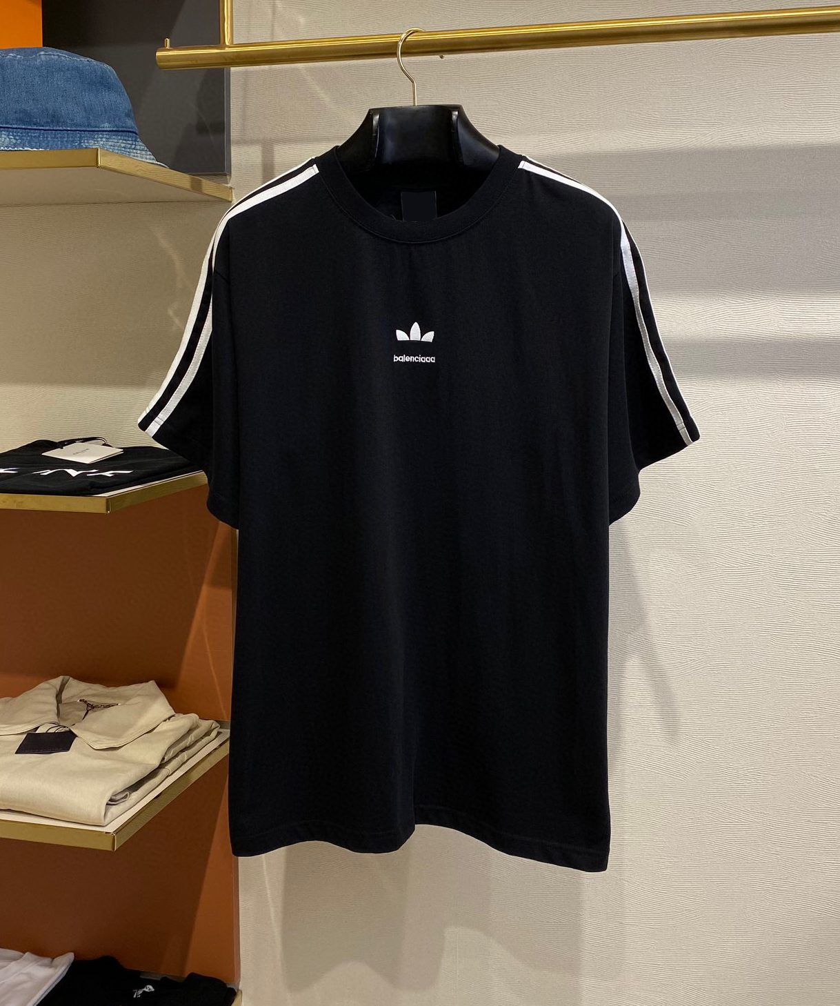 Men's Plus Tees & Polos Round neck embroidered and printed polar style summer wear with street pure cotton nq1d 
Men's Plus Tees & Polos Round neck embroidered and printed polar style summer wear with street pure cotton nq1d