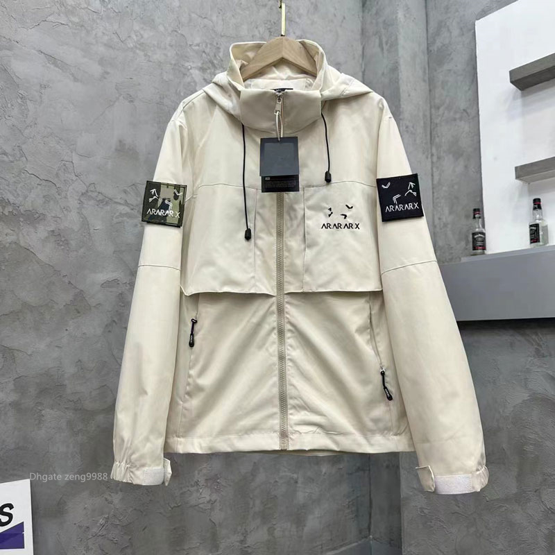 Fashion Mens Designer Jacket Coat Caps Winter Autumn High quality Baseball Slim Stylist Men Women Windbreaker Outerwear Zipper Hoodies Jackets Coats M-5XL
Fashion Mens Designer Jacket Coat Caps Winter Autumn High quality Baseball Slim Stylist Men Women Windbreaker Outerwear Zipper Hoodies Jackets Coats M-5XL