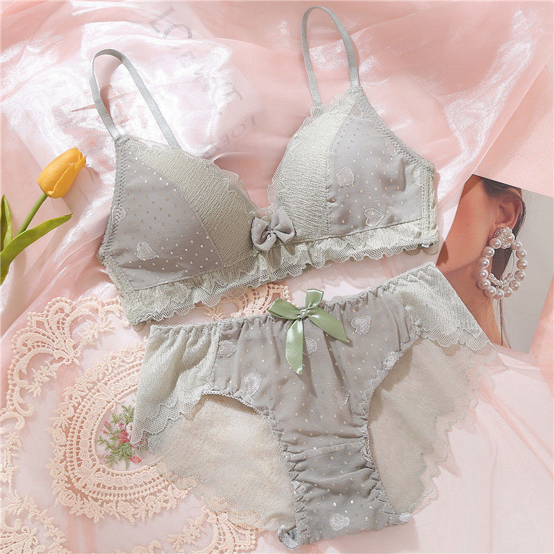 Bras Sets Japanese Style Sexy Lingerie Set Underwear Lace Thin Screw Thread Push Up Bra Set Beauty Back Women Bra Panties Set Big Size 230505