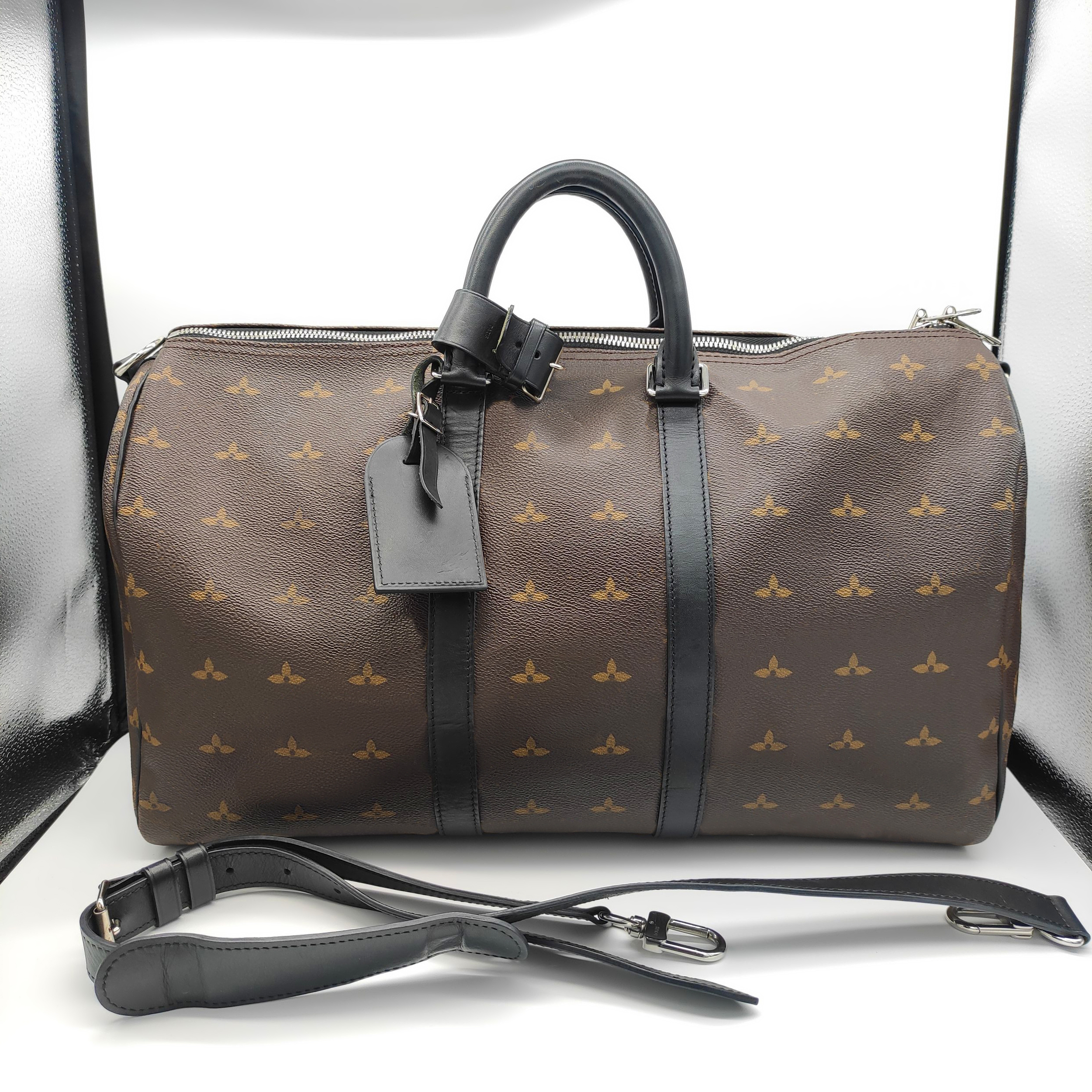 lvl M41424 KEEPALL travel bag Shoulder bag totes luxury handbags Duffel size 45cm 50cm 55cm mens gym bags Large capacity Woman purse cross body Genuine Leather clutch, Damier graphite
lvl M41424 KEEPALL travel bag Shoulder bag totes luxury handbags Duffel size 45cm 50cm 55cm mens gym bags Large capacity Woman purse cross body Genuine Leather clutch, Damier graphite