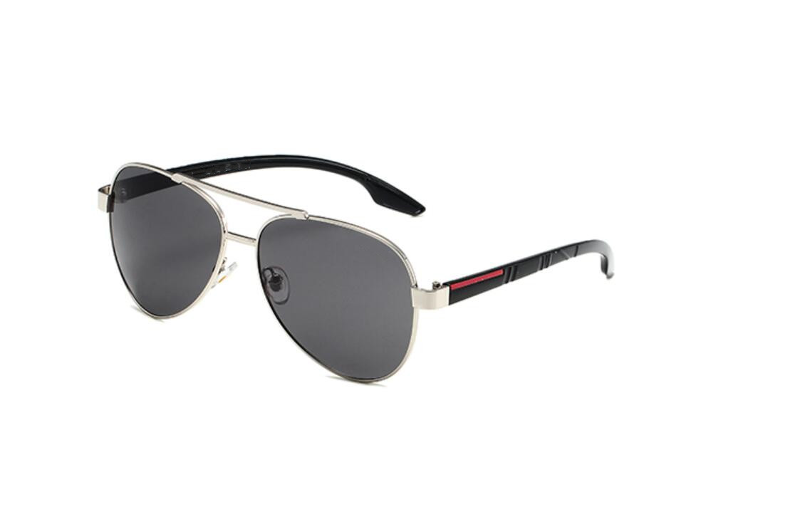Luxury designer G Sunglasses Fashion Metal Women Sunglasses Mirror Classic Large frame Retro Street Beat sunglass Travel Oculos De Sol UV400
Luxury designer G Sunglasses Fashion Metal Women Sunglasses Mirror Classic Large frame Retro Street Beat sunglass Travel Oculos De Sol UV400