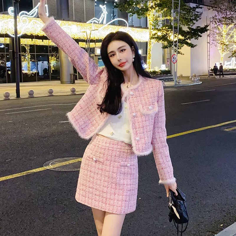 Winter Runway White Wool 2 Piece Set Women Single Breasted Pearls Beading Jacket Coat+Tassel Short Skirt Winter Tweed Suit 201027