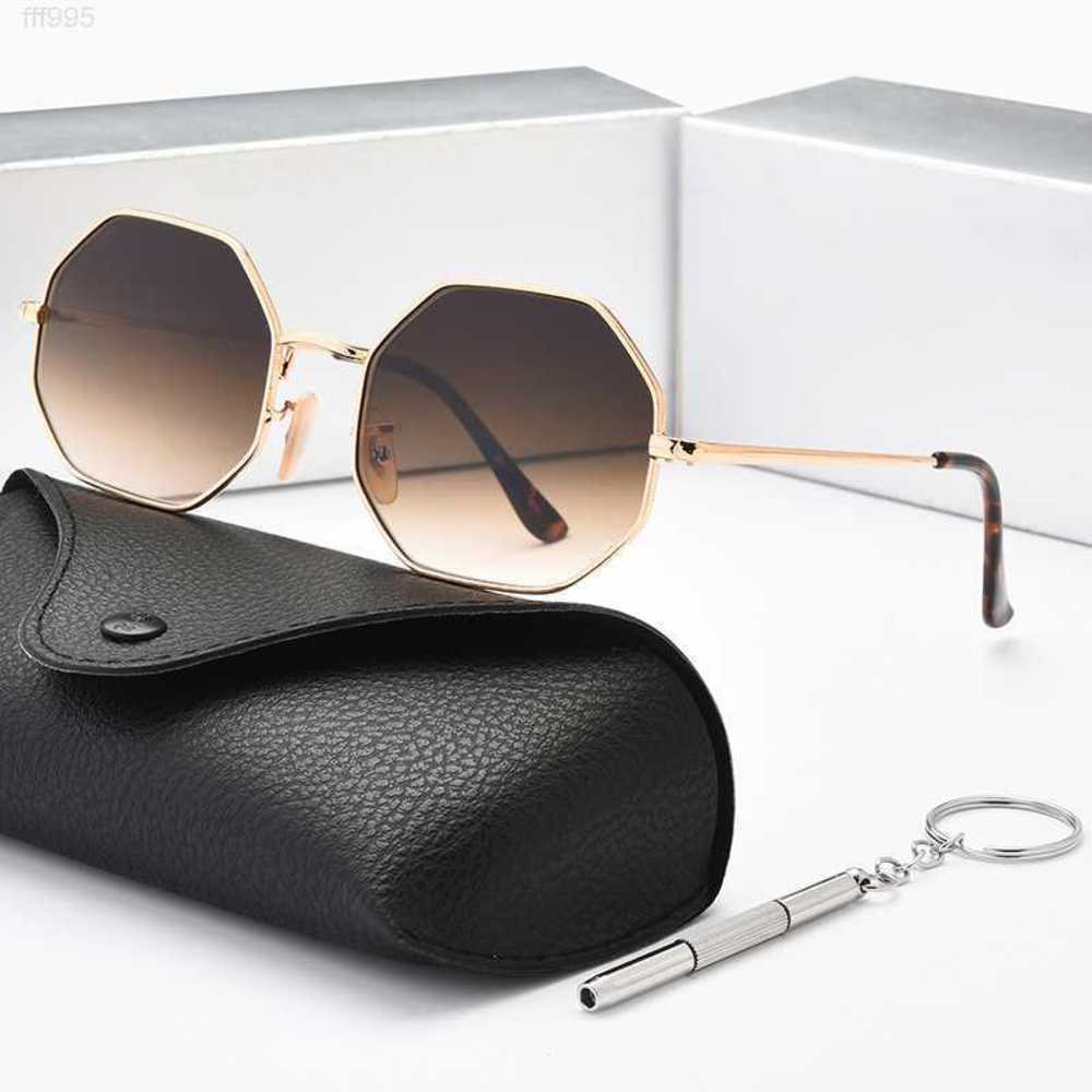 Gradient raybanitys 2022 Designer Polygon Sunglasses For Women Brown Mirror Lens Brand Punk Sun Glasses Vintage Metal Frame Trendy Shades D1972 raies ban TO3P
Gradient raybanitys 2022 Designer Polygon Sunglasses For Women Brown Mirror Lens Brand Punk Sun Glasses Vintage Metal Frame Trendy Shades D1972 raies ban TO3P