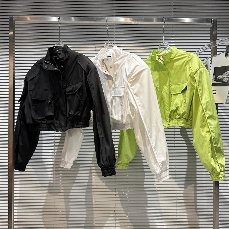 Women's Jackets BORVEMAYS Coat Spring New Fashion Trend Green Lapel Zipper Long Sleeve Solid Color Pockets Temperament Jacket Women WZ682 230505