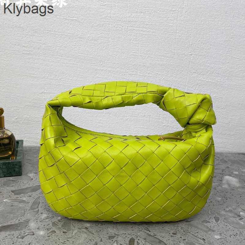 Single Bottegas Croissant Bag Mini 2023 Venetas Underarm Bags Woven Asigo Jodie Shoulder Handbags Same Handbag Cloud Knot Hrt0, Glacier light blue 
Single Bottegas Croissant Bag Mini 2023 Venetas Underarm Bags Woven Asigo Jodie Shoulder Handbags Same Handbag Cloud Knot Hrt0, Glacier light blue