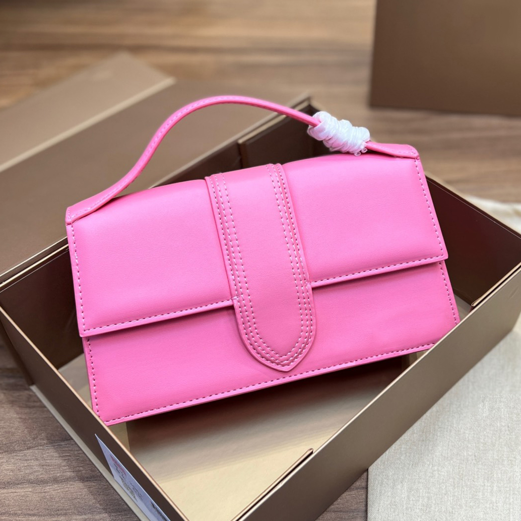 Designer bag Handbags Shoulder Bags Top Quality Women real leather Luxurys Brand Letter France jaquemus Handbag Tote Bag Fashion Women's Evening Crossbody Bag 06, #12 28*14cm
Designer bag Handbags Shoulder Bags Top Quality Women real leather Luxurys Brand Letter France jaquemus Handbag Tote Bag Fashion Women's Evening Crossbody Bag 06, #12 28*14cm
