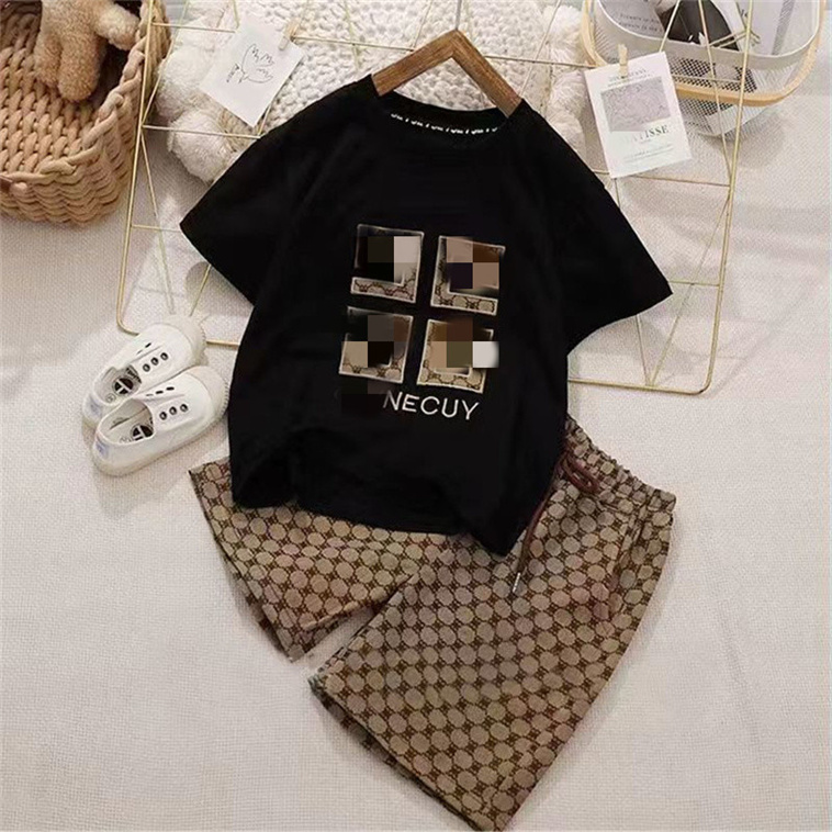 Tracksuits KIds Clothes designer Sets Baby Short sleeve suit 2pcs round neck tees and multi color patchwork shorts New product size 90cm-160cm A425, 10
Tracksuits KIds Clothes designer Sets Baby Short sleeve suit 2pcs round neck tees and multi color patchwork shorts New product size 90cm-160cm A425, 10