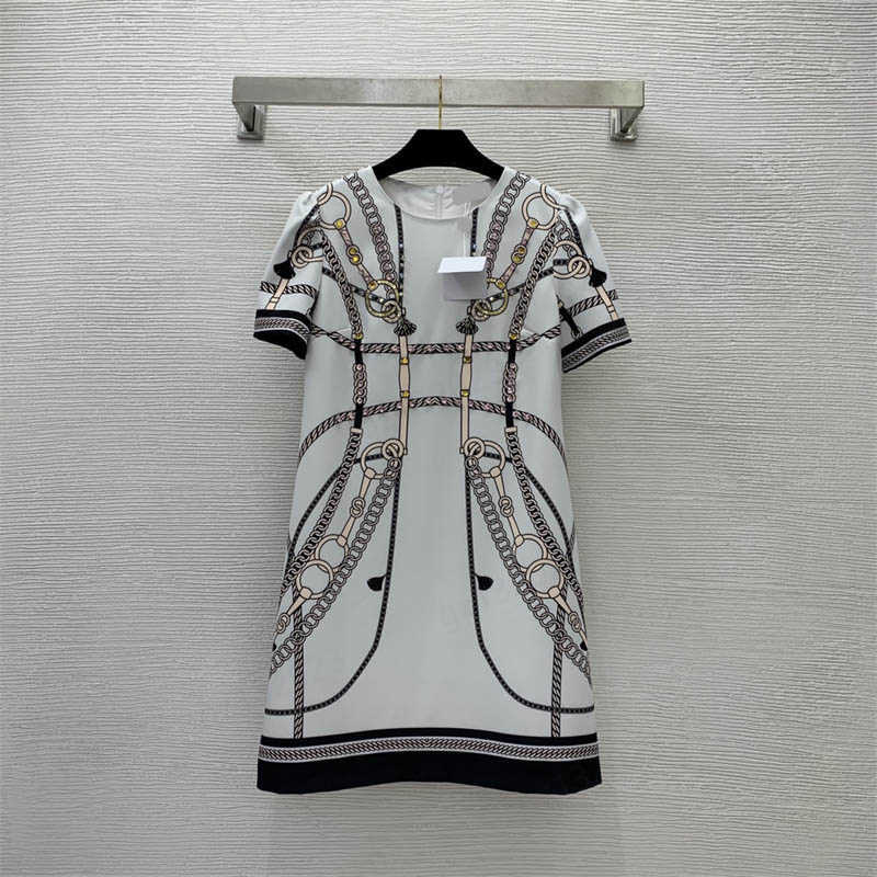 Dress For Women Chest Beaded With Diamonds Chain Belt Print A-waist Round Neck Short Sleeve Dresses Designer Womens Clothing Luxury Apparel, 18
Dress For Women Chest Beaded With Diamonds Chain Belt Print A-waist Round Neck Short Sleeve Dresses Designer Womens Clothing Luxury Apparel, 18