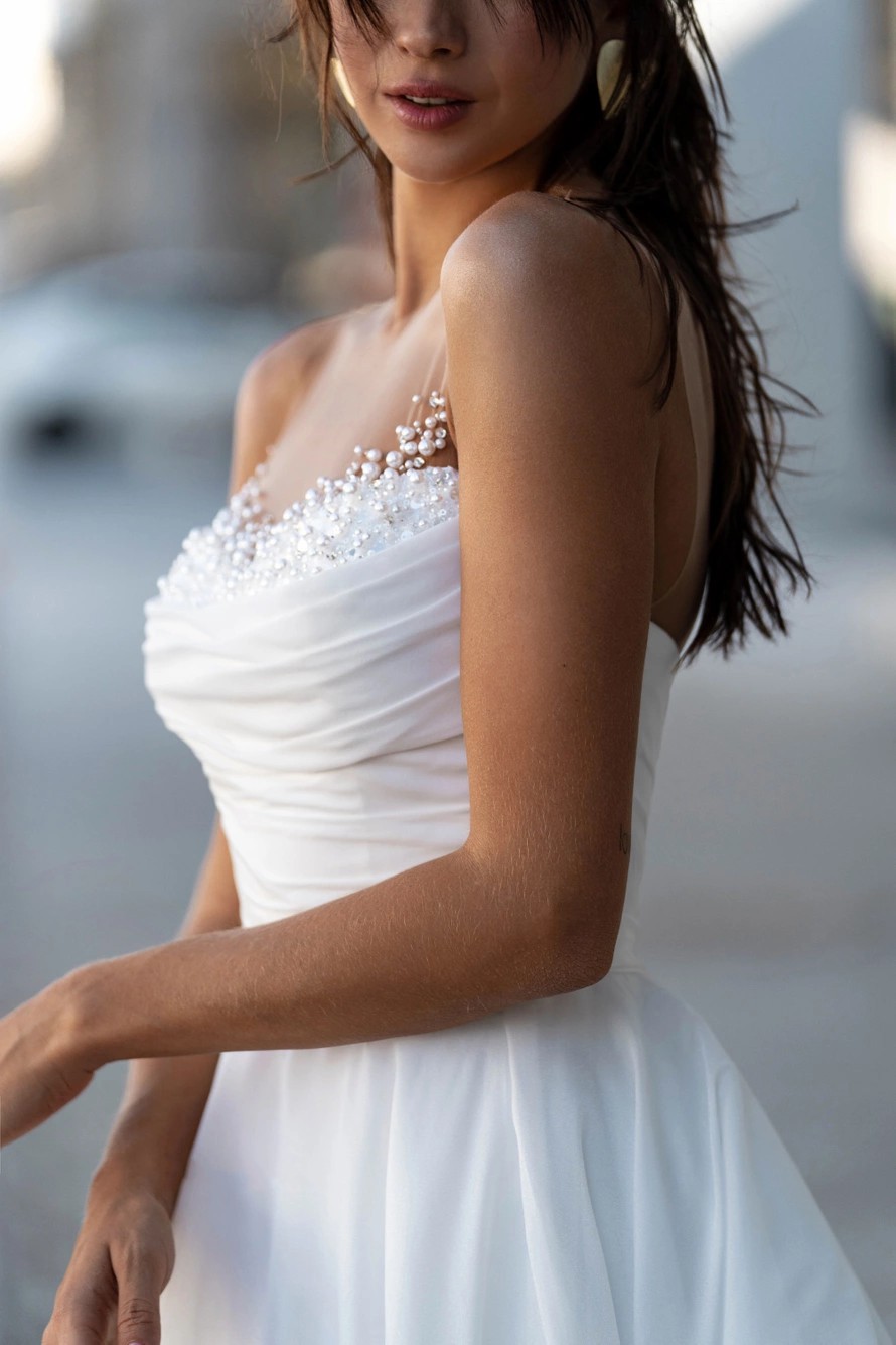 A Line Organza Wedding Dress Sheer Beaded Peal Neck Pleat Bridal Formal Gowns Sweet Train Vestidos De Novia Custom Made