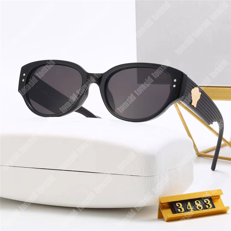 Mens Sunglasses Designer Sunglasses For Women Gold Buckle Polarized Luxury Sun Glasses UV400 Drive Vacation Glasses Full Frame Eyewear
Mens Sunglasses Designer Sunglasses For Women Gold Buckle Polarized Luxury Sun Glasses UV400 Drive Vacation Glasses Full Frame Eyewear