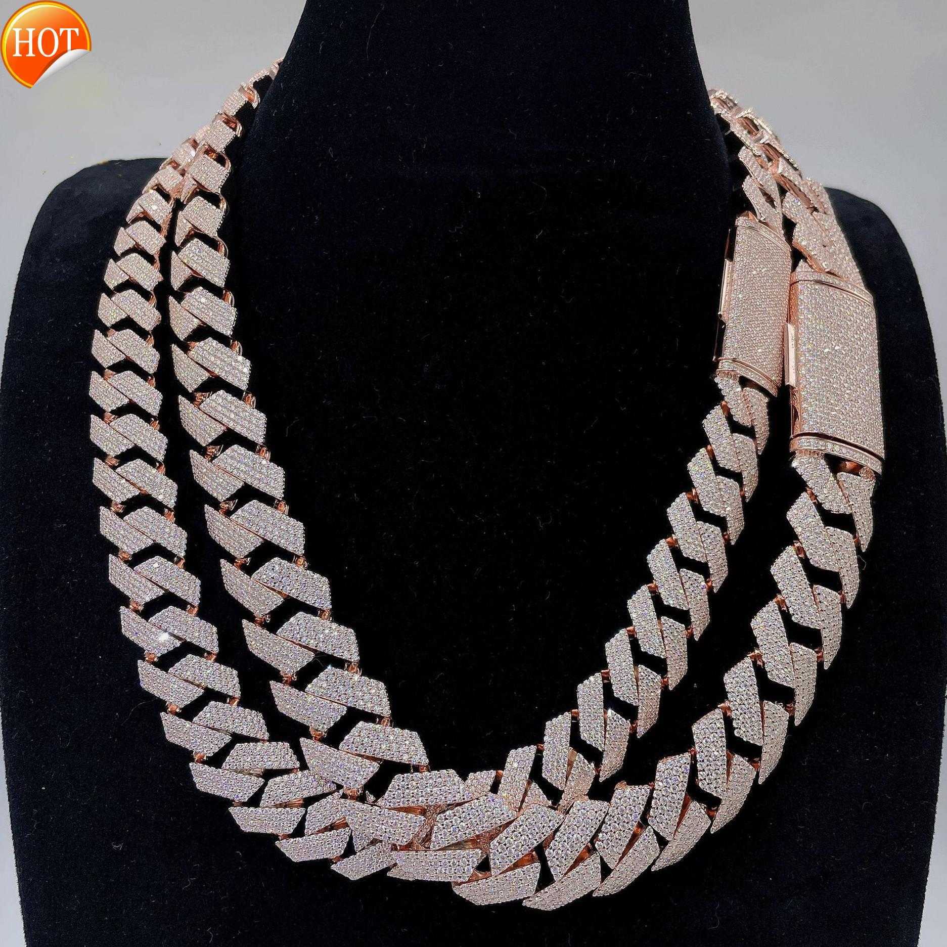 Hip Hop 925 Sterling Silver VVS Moissanite Diamond Jewelry Cuban Link Chains Moissanite Necklace For Men Women
Hip Hop 925 Sterling Silver VVS Moissanite Diamond Jewelry Cuban Link Chains Moissanite Necklace For Men Women