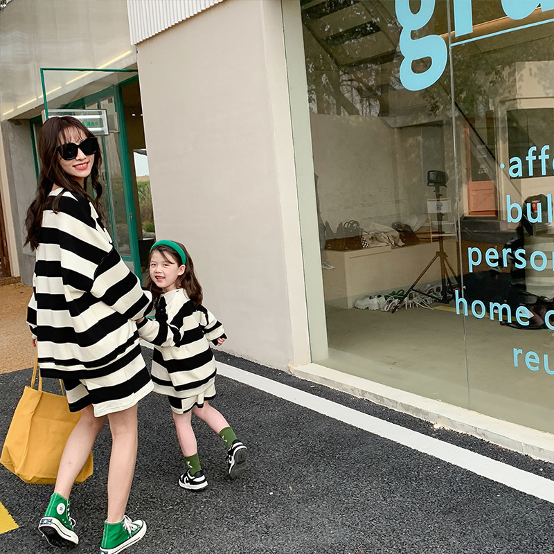 Family Matching Outfits Mom Daughter Matching Outfits Mother And Baby Girls Clothes Set Korean Fashion Parent-Child Spring Autumn Clothing Suit 230506