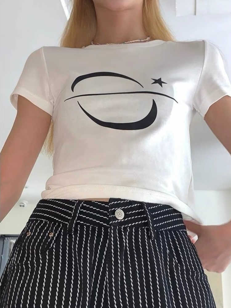 Women's T-Shirt Goth Star girl print Baby Tee Vintage Street Women Grunge Tshirt Y2k Clothes Aesthetic Cute Emo girl Slim Crop Top EMO Z0506