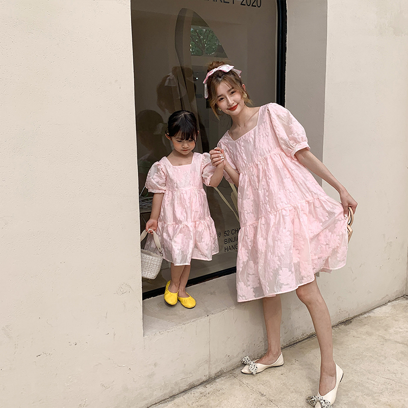Family Matching Outfits Mommy and Me Dress Parent-child Outfit Family Clothing Family Matching Clothes Summer Mother-daughter Princess Lace Dress 2305