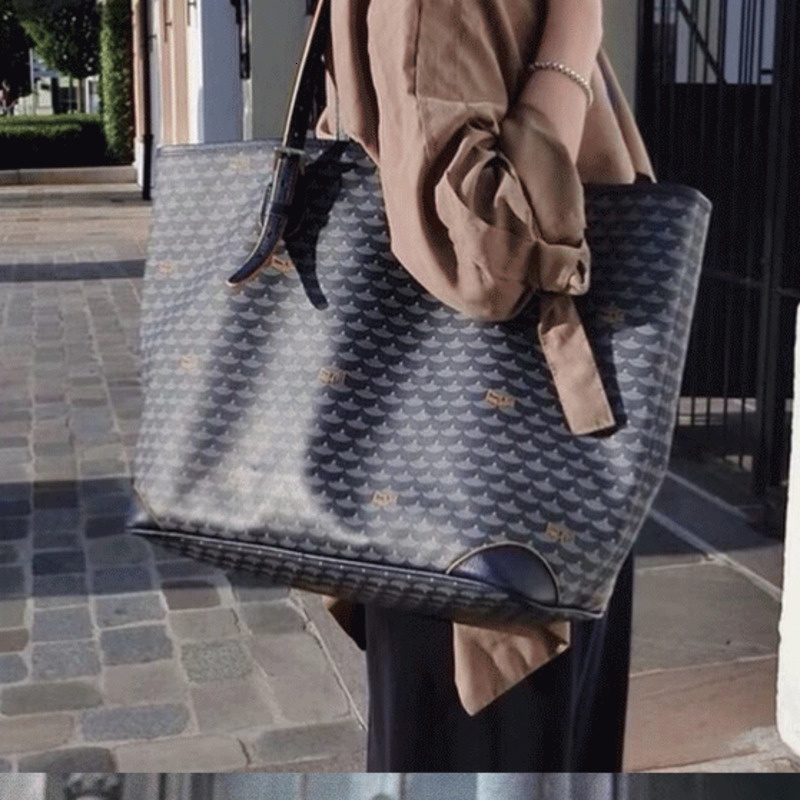 Evening Bags Tote For Women Large Capacity Female Shoulder Fashion Brand Ladies Handbags Bolsa Feminina 230505, Black
Evening Bags Tote For Women Large Capacity Female Shoulder Fashion Brand Ladies Handbags Bolsa Feminina 230505, Black