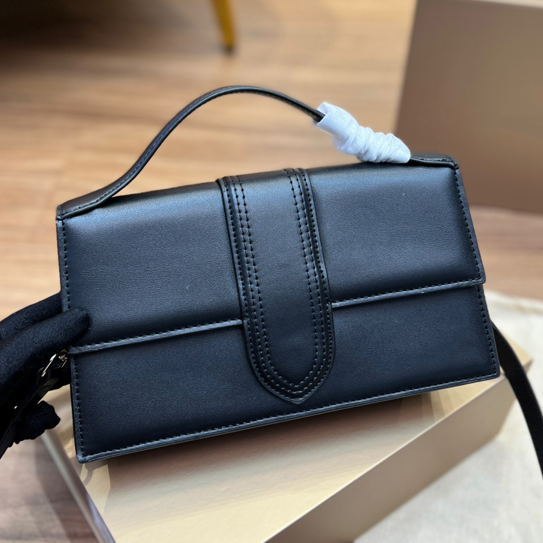 Designer bag Handbags Shoulder Bags Top Quality Women real leather Luxurys Brand Letter France jaquemus Handbag Tote Bag Fashion Women's Evening Crossbody Bag, #11 28*14cm
Designer bag Handbags Shoulder Bags Top Quality Women real leather Luxurys Brand Letter France jaquemus Handbag Tote Bag Fashion Women's Evening Crossbody Bag, #11 28*14cm