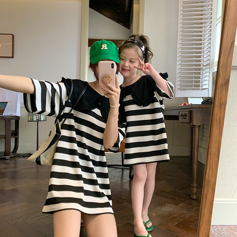 Family Matching Outfits Mom And Daughter Korea Dress With Big Collar Baby Girls And Women's Fashion Dresses Parent-Child Matching Summer Clothing