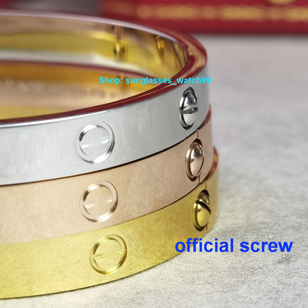 Love bangl love bangle Size 16-19 T0P Material for woman designer for man Love bracelet Gold plated 18K screw protrusion is consistent with the official 025B
Love bangl love bangle Size 16-19 T0P Material for woman designer for man Love bracelet Gold plated 18K screw protrusion is consistent with the official 025B