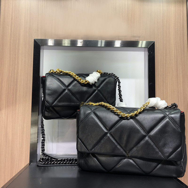 10A Fashion Designer bag Woman Bag 26cm Shoulder bag Handbag Purse Original Box Genuine Leather cross body chain high grade quality AS1160
10A Fashion Designer bag Woman Bag 26cm Shoulder bag Handbag Purse Original Box Genuine Leather cross body chain high grade quality AS1160