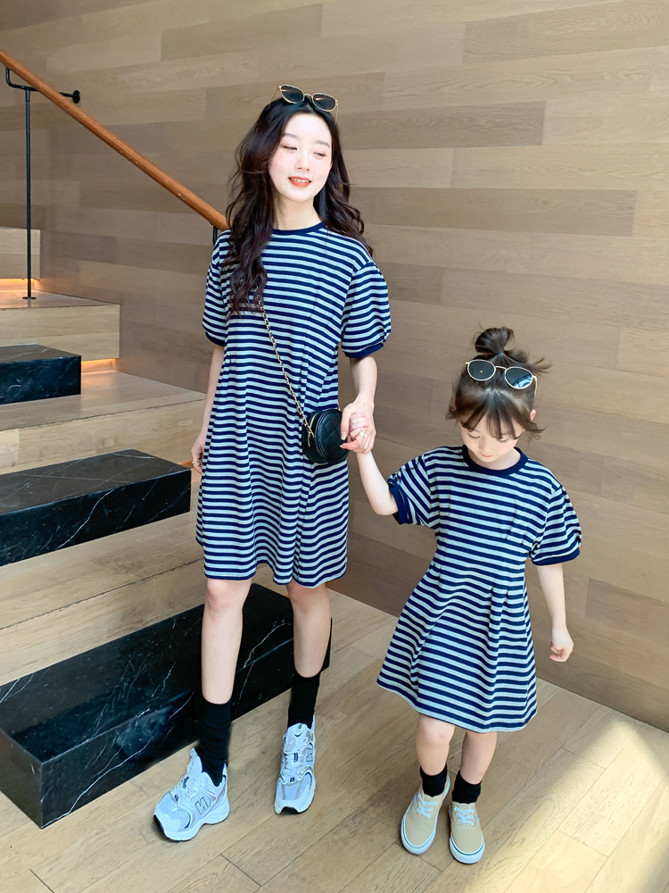 Family Matching Outfits Mom Daughter Dresses Summer Baby Girls' And Women's Dress Fashion Kids Onesie Parent-Child Matching Cotton Clothing 