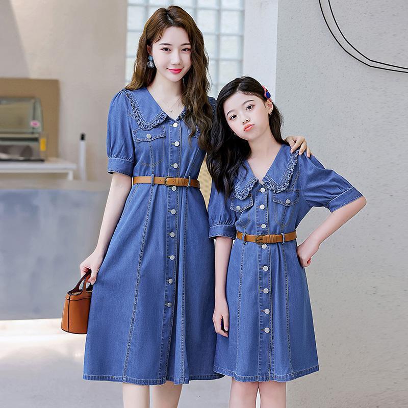 Family Matching Outfits Parent-Child Denim Dress Mother Daughter Matching Dresses Mom Baby Clothing Autumn Women Denim Patchwork Dress 230506