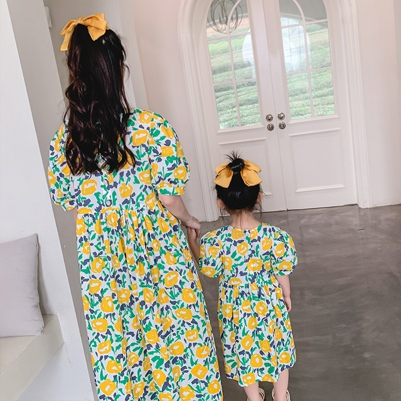 Family Matching Outfits Parent-child Dress Summer Dress Mother And Women Dress Floral Princess Foreign Style Long Skirt Girl Cotton Skirt 230506