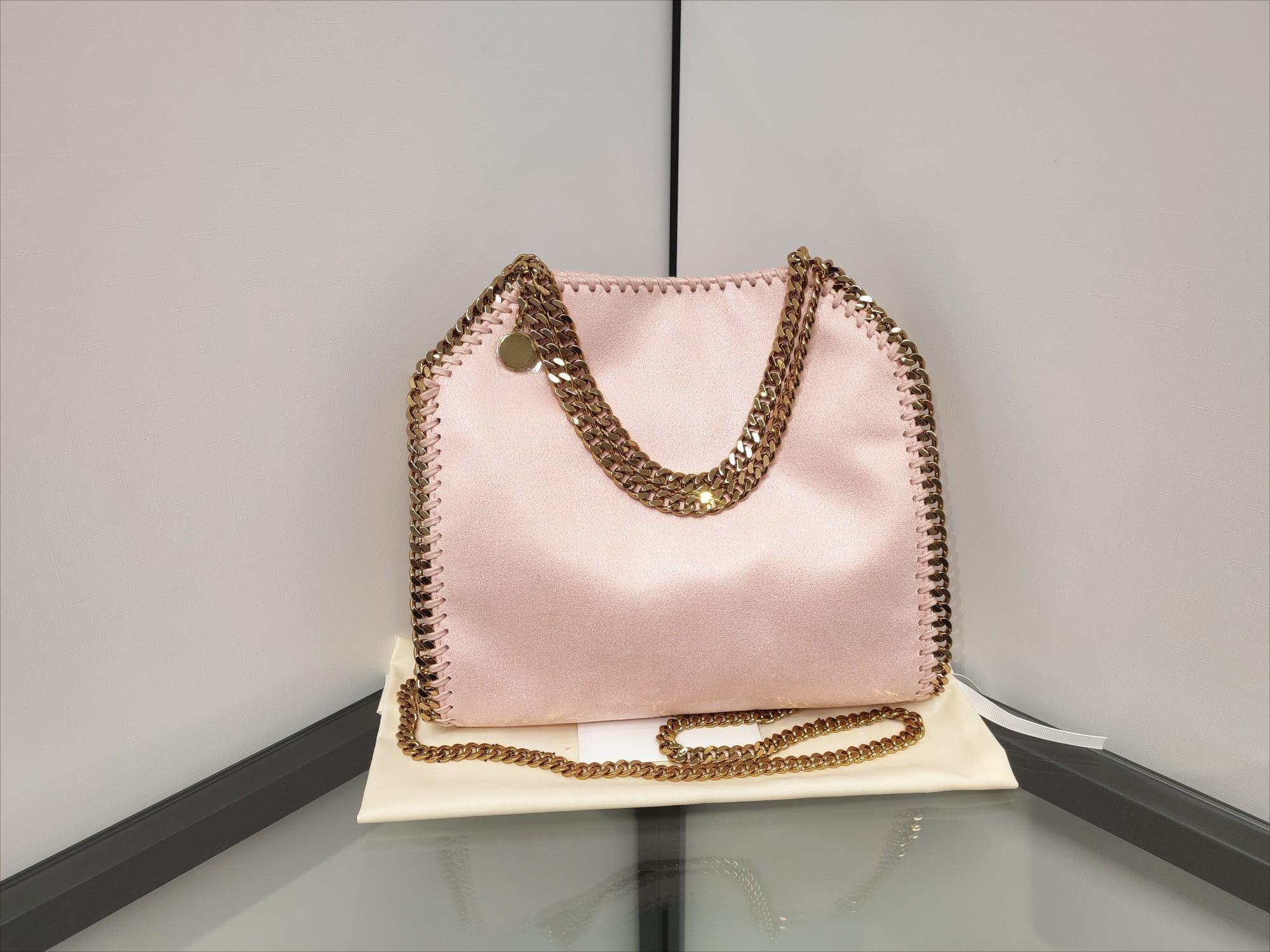 5A New Fashion women Handbag Stella McCartney PVC high quality leather shopping bag Handbag 1TH, Ice gold/gold chain
5A New Fashion women Handbag Stella McCartney PVC high quality leather shopping bag Handbag 1TH, Ice gold/gold chain