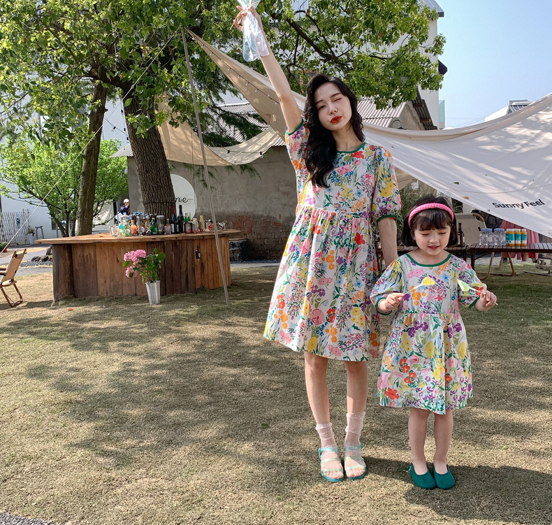 Family Matching Outfits Mother Baby Daughter Matching Dressess Girls Summer Clothes Parent-Child Clothes Women's Clothing Mommy And Me Floral Dre
