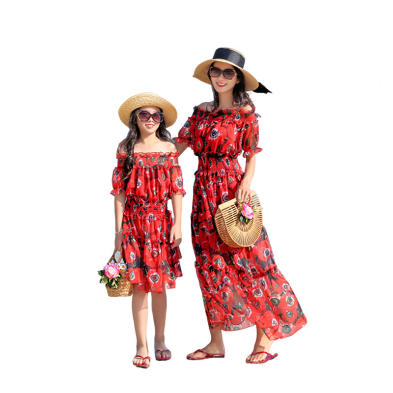 Family Matching Outfits Mother's Dress Parent-child Costume Dress Summer Beach Dress For Girls Dress Seaside Holiday Chiffon Dress 230506