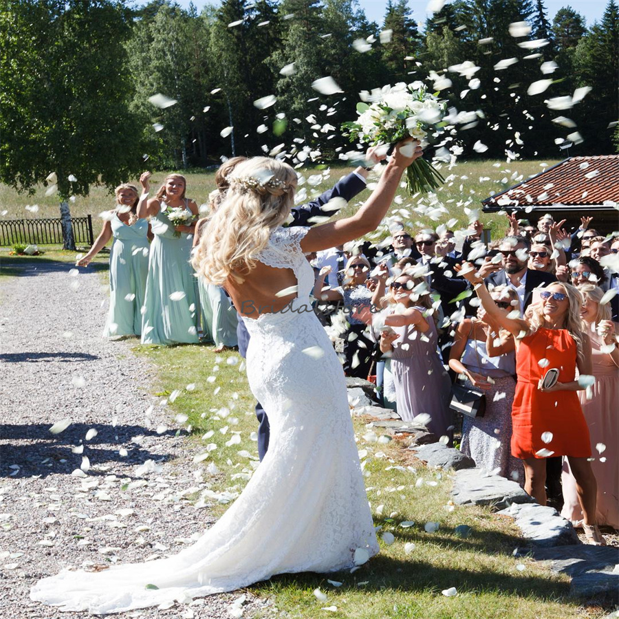 Chic Boho Lace Wedding Dress 2023 Beach Korean Civil Mermaid Bridal Dresses Open Back Elegant Short Sleeves Bohemain Bride Gown Sexy Outdoor vestidos 