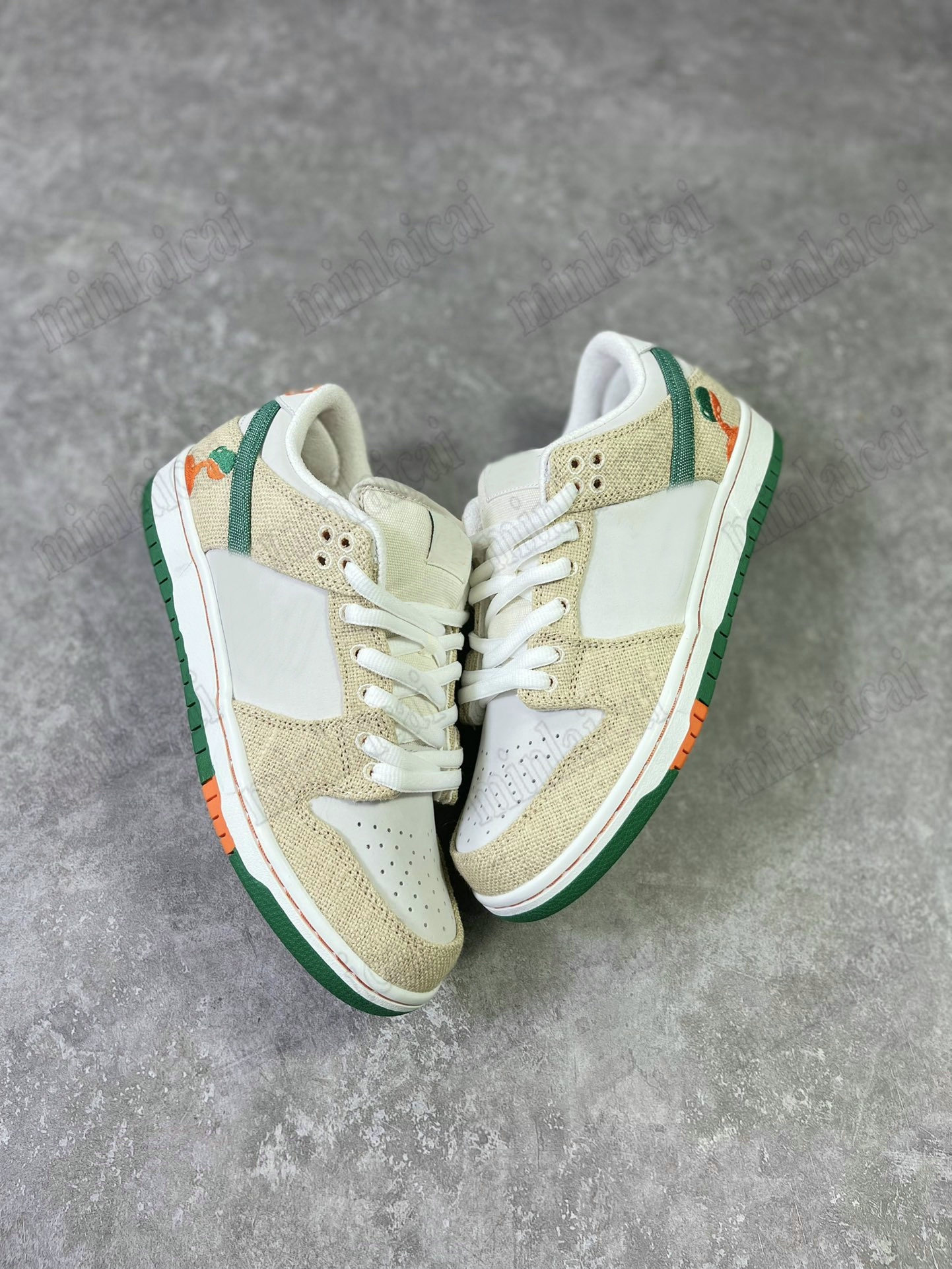 Jarritos Low Men Women Skateboarding Outdoor Designer Sports Sneakers Mens Women's Trainers FD0860-001 Phantom/safety Orange-malachite, #1
Jarritos Low Men Women Skateboarding Outdoor Designer Sports Sneakers Mens Women's Trainers FD0860-001 Phantom/safety Orange-malachite, #1