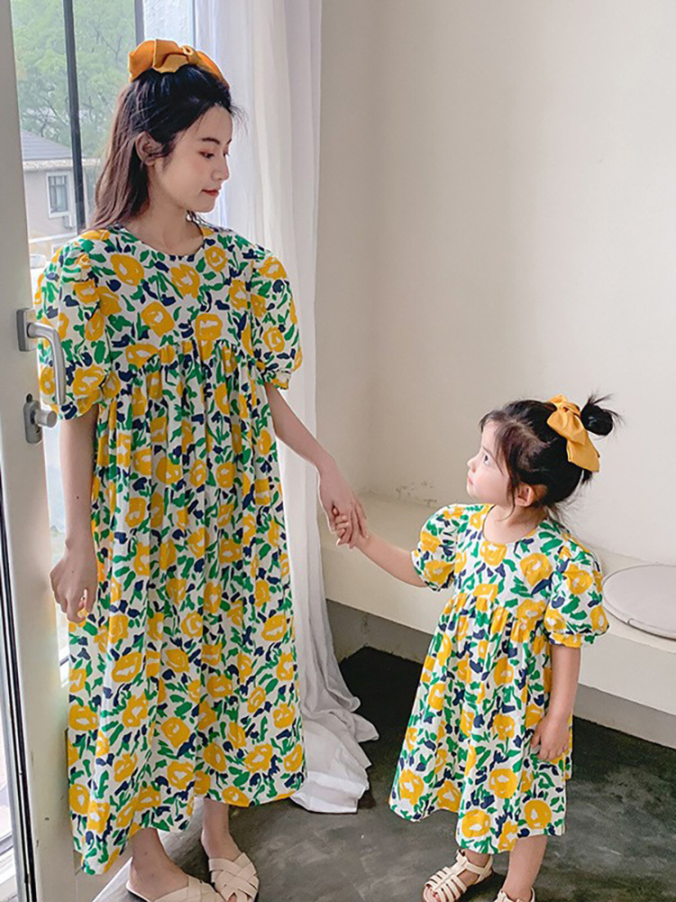 Family Matching Outfits Parent-child Dress Summer Dress Mother And Women Dress Floral Princess Foreign Style Long Skirt Girl Cotton Skirt 230506