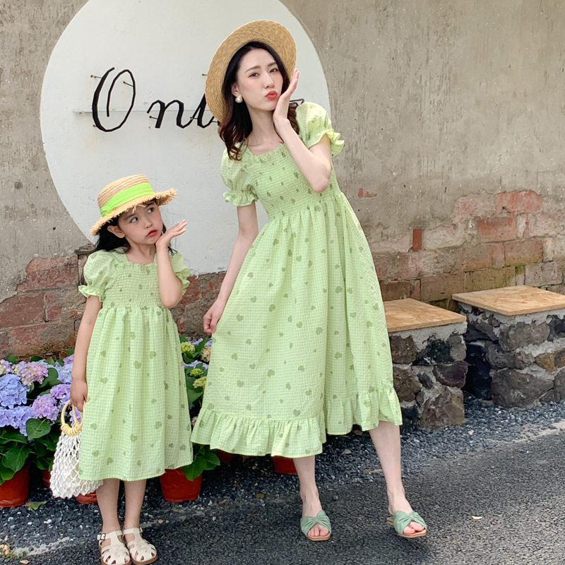 Family Matching Outfits Kids Girls Smocked Dress Women Smock Clothes Parent-Child Matching Clothing Elegant Mother Daughter Matching Dressess Korean 2