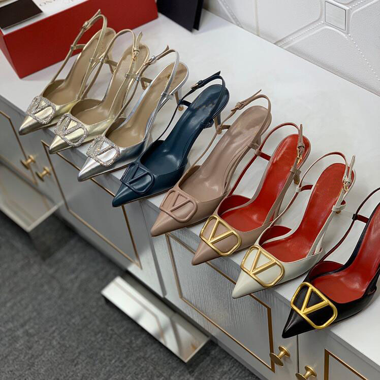 Women Sandals for Summer Brand High Heels Pointed Wedding Shoes Metal Buckle Thin Heels 6cm 8cm 10cm Super Woman Real Leather Sandal with Red Dust Bag Size 35, Black
Women Sandals for Summer Brand High Heels Pointed Wedding Shoes Metal Buckle Thin Heels 6cm 8cm 10cm Super Woman Real Leather Sandal with Red Dust Bag Size 35, Black