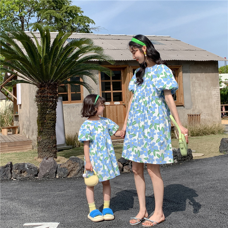 Family Matching Outfits Mother Daughter Equal Dresses Women Girl Summer Clothes Mommy And Me Clothing Parent-Child Matching Floral Pattern Dress 23050