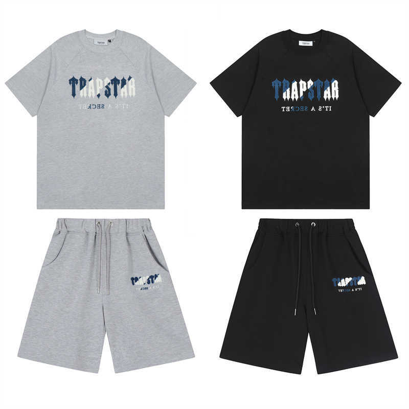 Designer Clothing Fashion Tracksuit Tees Tshirt 2023 Summer Trapstar Color Block Letter Towel Embroidery American Casual Fashion Brand Sports Short Sleeve Shorts, Shipping fee
Designer Clothing Fashion Tracksuit Tees Tshirt 2023 Summer Trapstar Color Block Letter Towel Embroidery American Casual Fashion Brand Sports Short Sleeve Shorts, Shipping fee