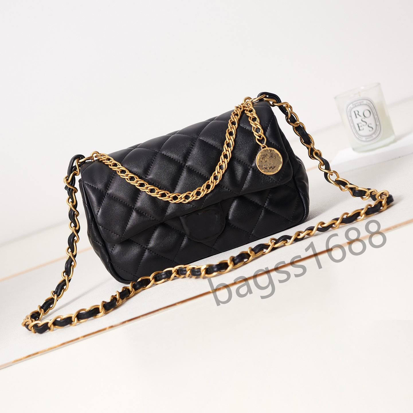 Mirror quality Classic Diamond Lattice Sheepskin Mini Flap Bag Designer Women Cross Body Bags 17CM Luxuries Designers Chains Shoulder, White
Mirror quality Classic Diamond Lattice Sheepskin Mini Flap Bag Designer Women Cross Body Bags 17CM Luxuries Designers Chains Shoulder, White