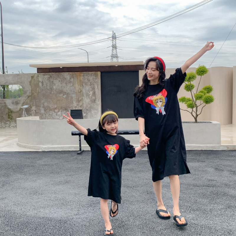 Family Matching Outfits Same Mom And Daughter Dresses Baby Girls Long Tee Women's Dress Mother And Children Summer Clothes Korean Parent-Child Ou