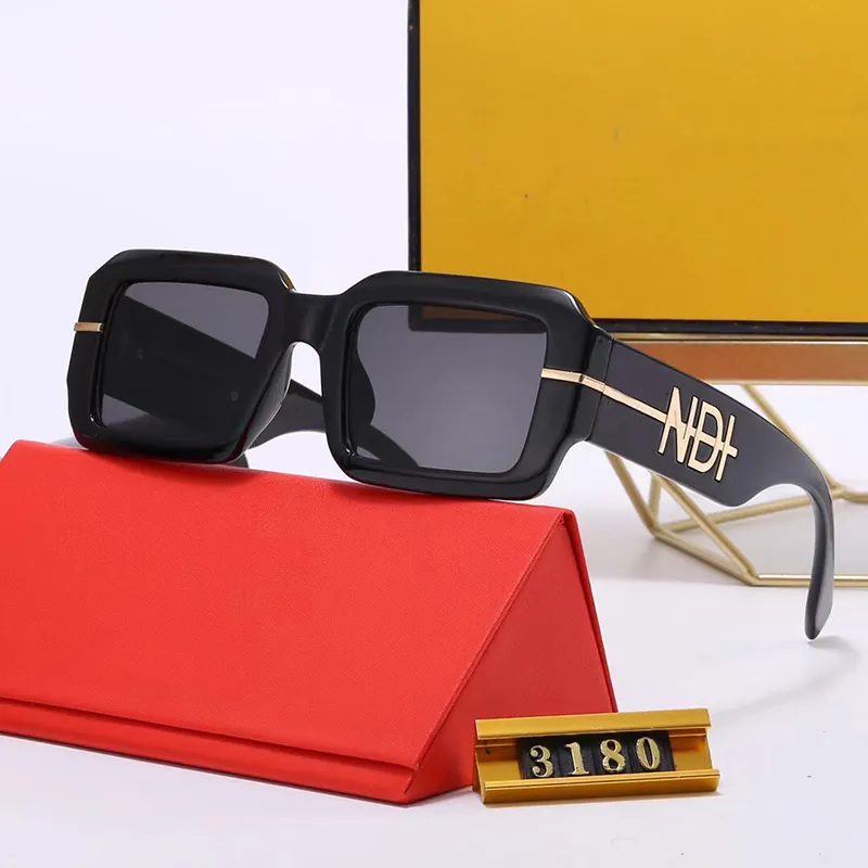 Mens Designer Sunglasses for Women Luxurys Sun Glasses Square Retro Glass Mans Beach Sunglasses Driving Ladies Sunglass F Adumbral 2305053D
Mens Designer Sunglasses for Women Luxurys Sun Glasses Square Retro Glass Mans Beach Sunglasses Driving Ladies Sunglass F Adumbral 2305053D