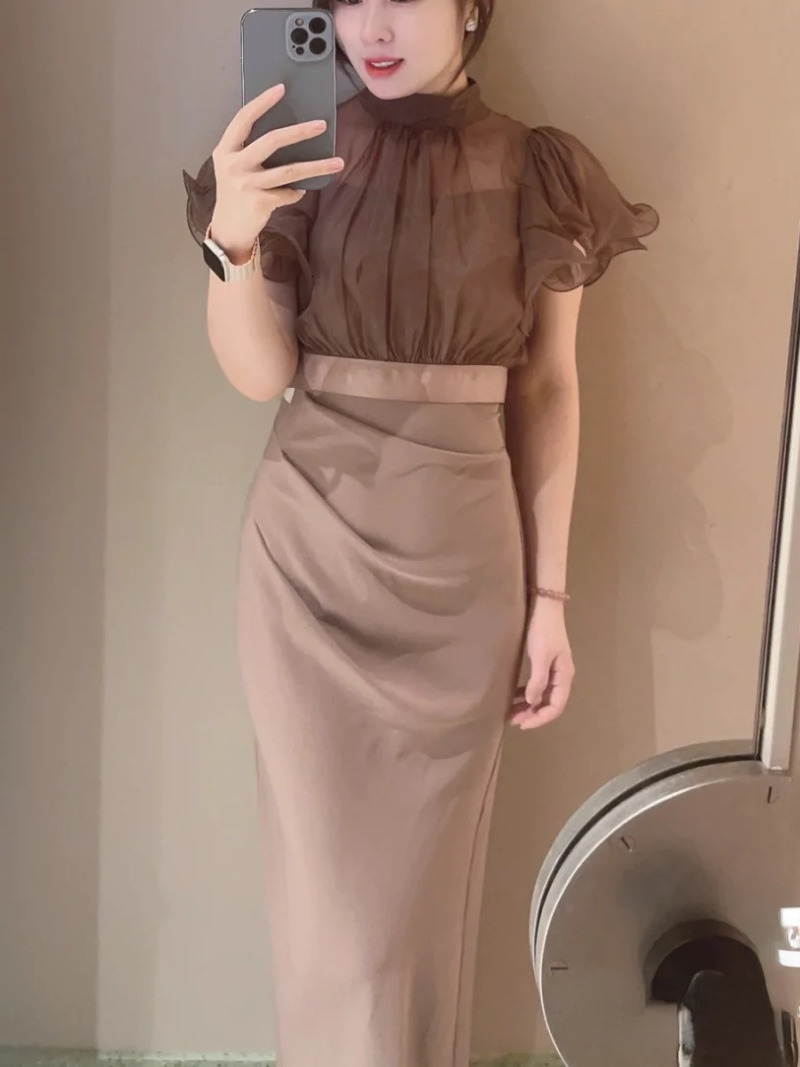 Two Piece Dress Kuzuwata Japanese 2023 Summer Conjunto Femenino Ruffled Perspective Toppleated Slim Waist Strap Peice Sets 230506