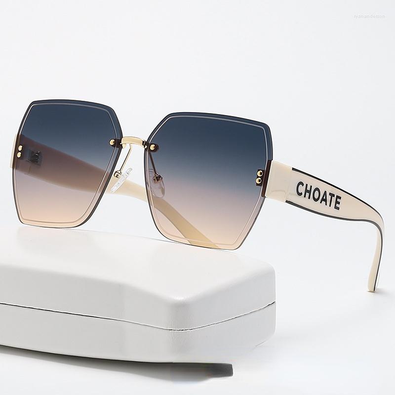 Sunglasses 2023 Square Rimless Women Big Frame Sun Glasses With Letters Vintage Eyewear Men UV400 Sunglass
Sunglasses 2023 Square Rimless Women Big Frame Sun Glasses With Letters Vintage Eyewear Men UV400 Sunglass